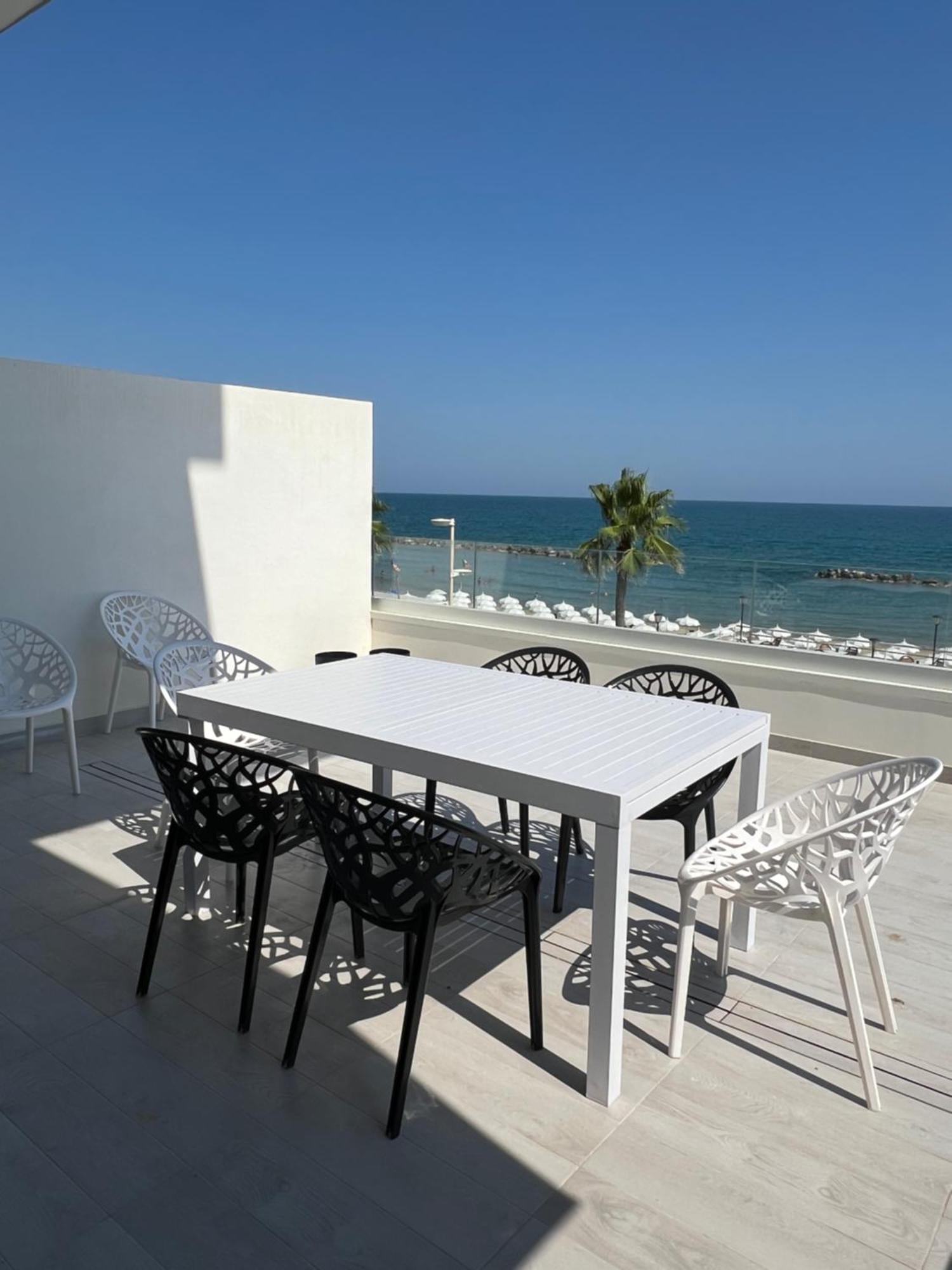 شقة Fronte Mare تيرمولي المظهر الخارجي الصورة